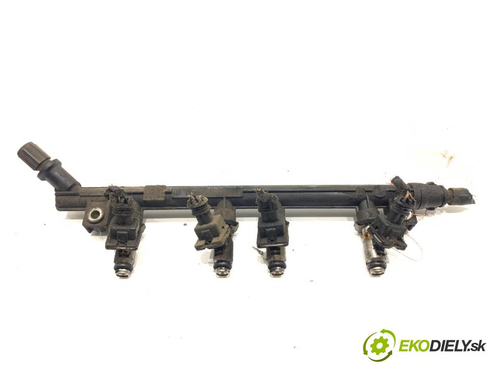 FIAT GRANDE PUNTO liftback 2008 57 kW 1.4 (199AXB11, 199AXB1A, 199BXB1A, 199AXL1A) 1368 Lišta vstrekovacia CB261 (Vstrekovacia lišta)