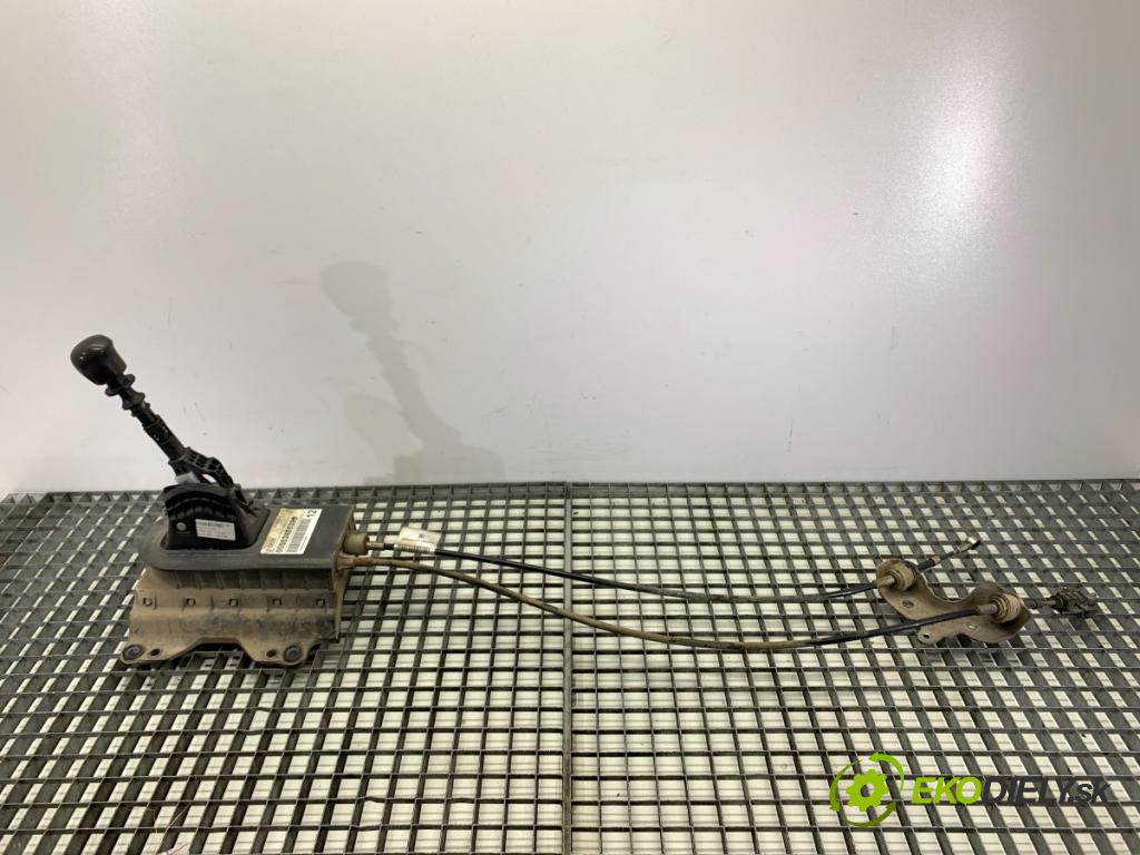 FIAT GRANDE PUNTO liftback 2008 57 kW 1.4 (199AXB11, 199AXB1A, 199BXB1A, 199AXL1A) 1368 Kulisa 00553485390 (Rýchlostná páka (kulisa))