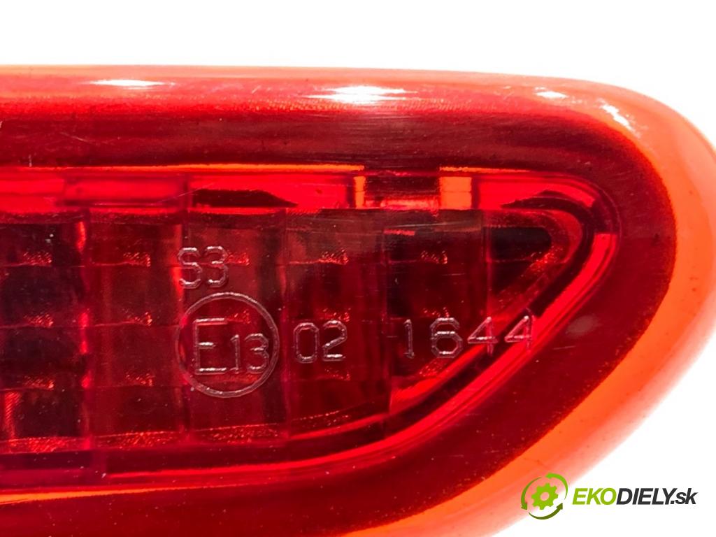 FIAT GRANDE PUNTO liftback 2008 57 kW 1.4 (199AXB11, 199AXB1A, 199BXB1A, 199AXL1A) 1368 světlo brzdových světel