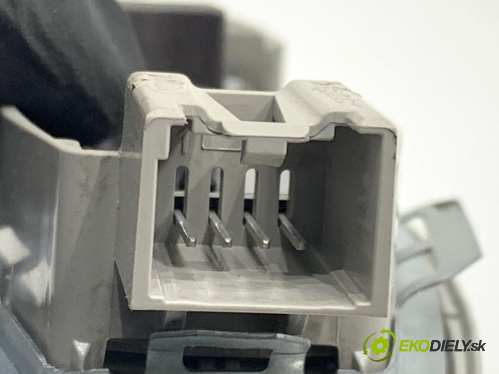 FORD C-MAX II nadwozie wielkoprzestrzenne (MPV) 2012 77 kW 1.6 Ti 1596 světlo stropní BM51-13776-EA