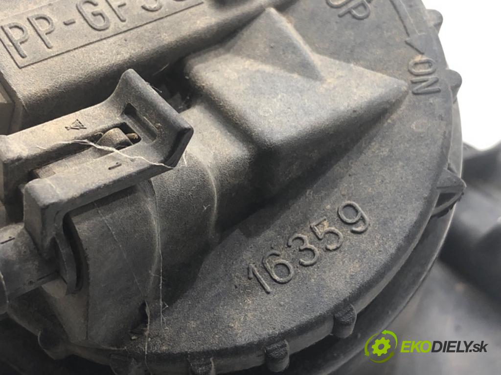 FIAT GRANDE PUNTO liftback 2008 57 kW 1.4 (199AXB11, 199AXB1A, 199BXB1A, 199AXL1A) 1368 Hmlové svetlo, hmlovka pravy predný
