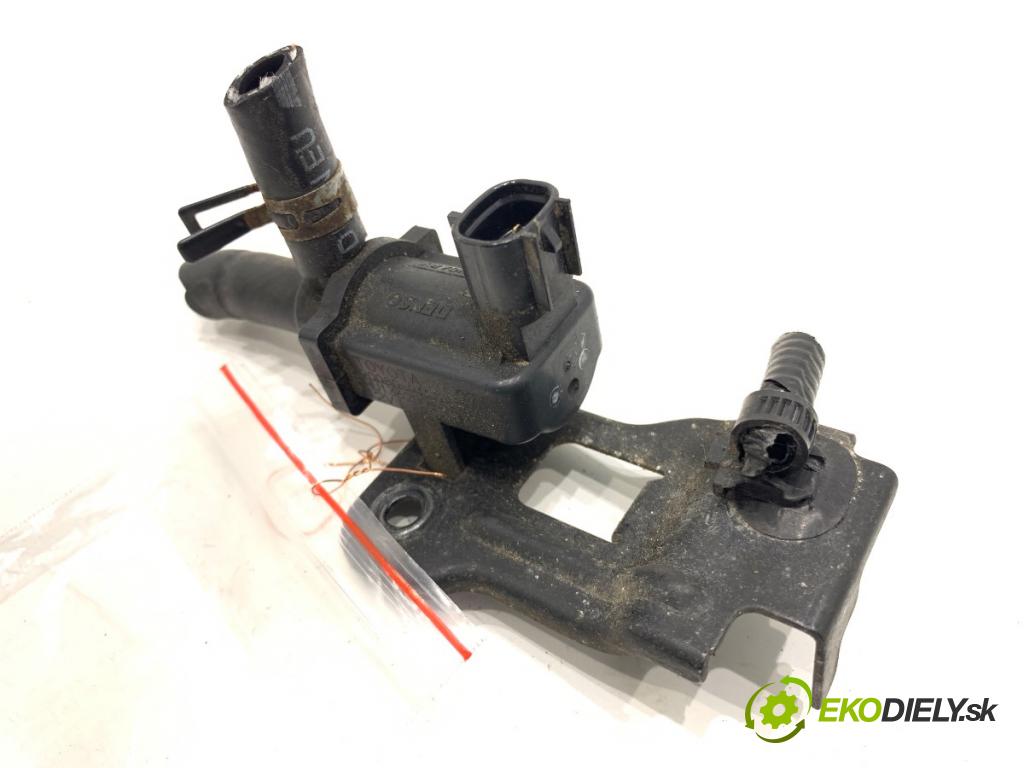TOYOTA YARIS II liftback 2007 64 kW 1.3 VVT-i (SCP90_) 1298 Ventil tlaku 90080-91231 (Ventil)