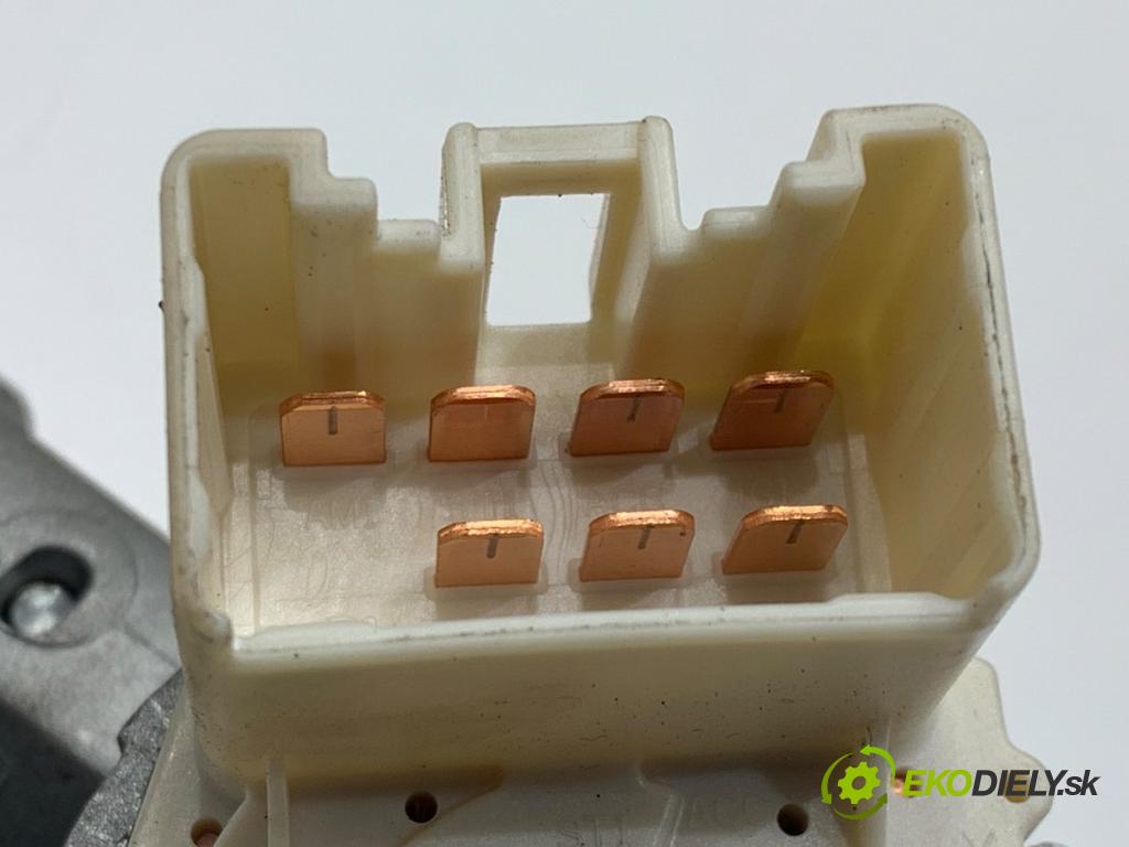 TOYOTA YARIS II liftback 2007 64 kW 1.3 VVT-i (SCP90_) 1298 spinačka N0502241/256 (Spínacia skrinka)