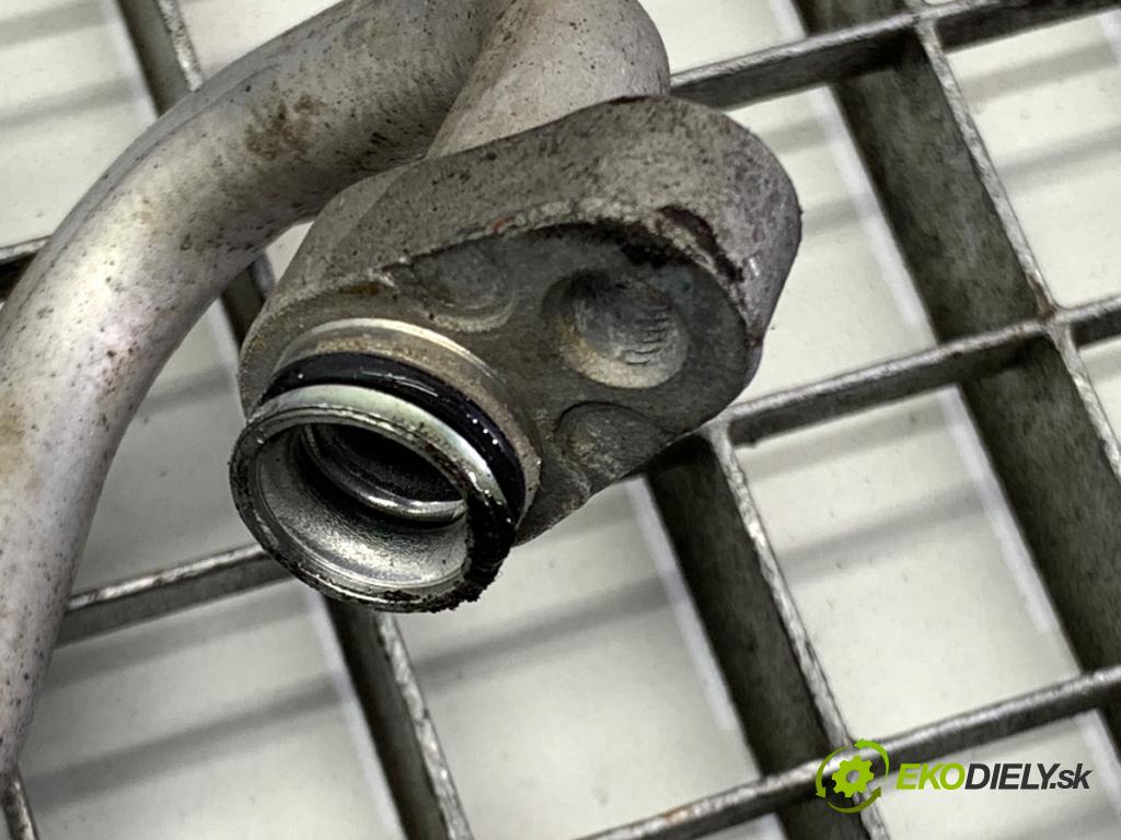 TOYOTA YARIS II liftback 2007 64 kW 1.3 VVT-i (SCP90_) 1298 rúrka klimatizácie  (Rúrka klimatizácie)