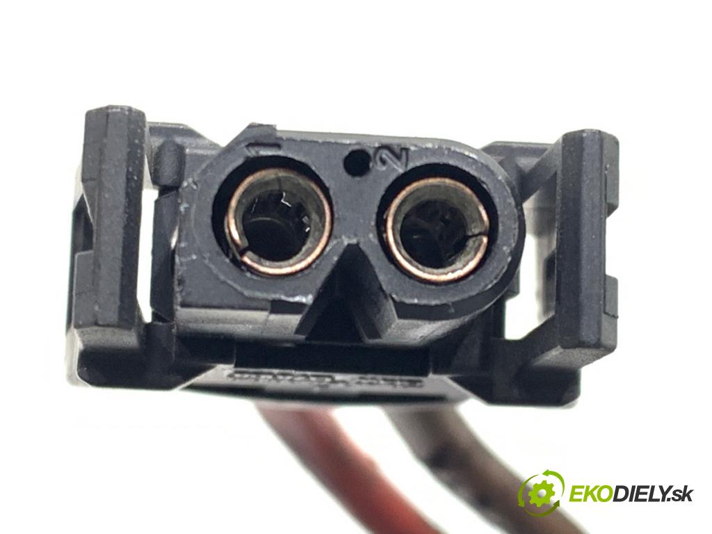 BMW E46 liftback 2004 85 kW 316 ti 1596 ventilátor kúrenia C5204