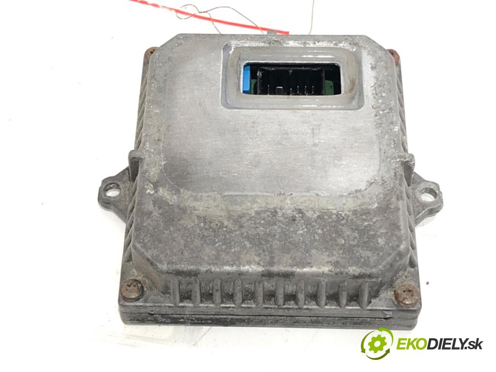 BMW E46 liftback 2004 85 kW 316 ti 1596 Menič XENON 1307329074 (Riadiaca jednotka xenónu)