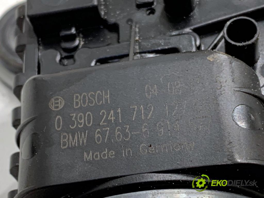 BMW E46 liftback 2004 85 kW 316 ti 1596 Mechanizmus stieračov predný 0390241712 (Motorček stieračov predný)