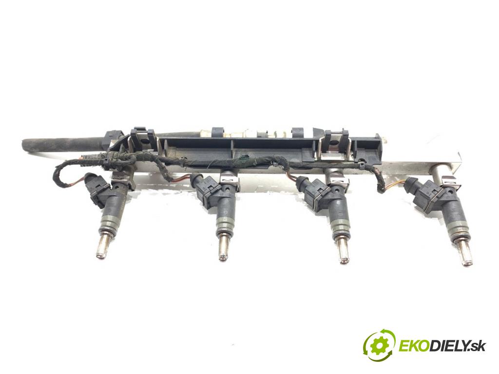 BMW E46 liftback 2004 85 kW 316 ti 1596 Lišta vstrekovacia 7506158 (Vstrekovacia lišta)