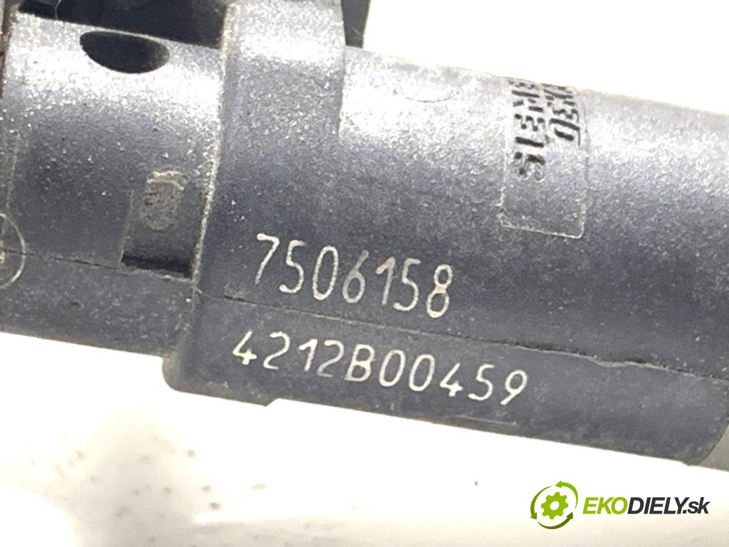 BMW E46 liftback 2004 85 kW 316 ti 1596 Lišta vstrekovacia 7506158 (Vstrekovacia lišta)