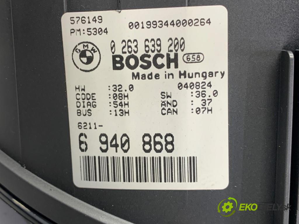 BMW E46 liftback 2004 85 kW 316 ti 1596 Prístrojovka 6940868 (Prístrojová doska)