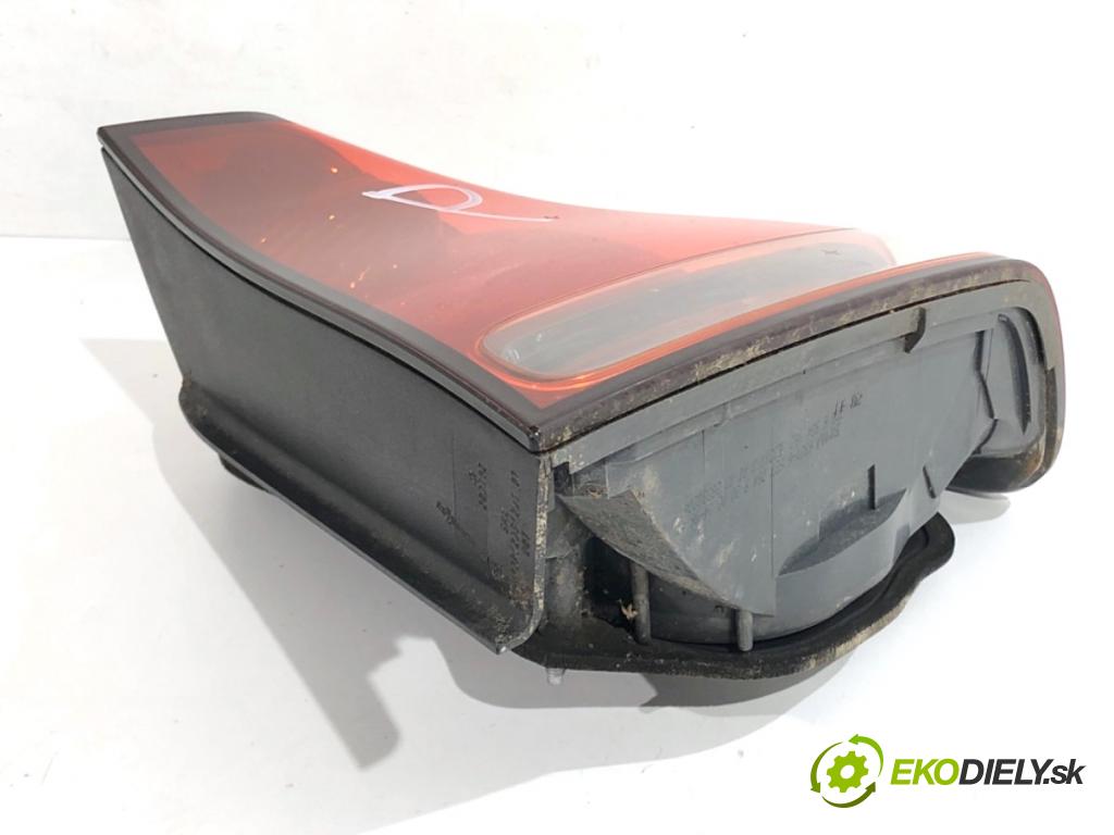 BMW E46 liftback 2004 85 kW 316 ti 1596 světlo pravý zadní část 6927764