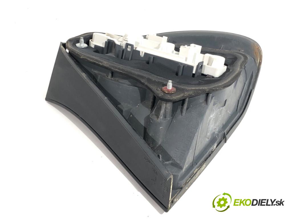 BMW E46 liftback 2004 85 kW 316 ti 1596 světlo levý zadní část 6927763