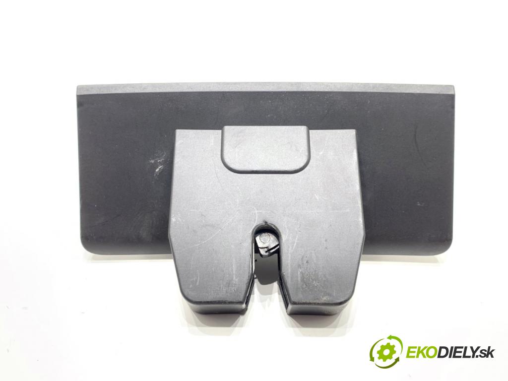 VOLVO V60 I Kombi 2014 133 kW D4 1969 zámok dveří zadní část 31335045