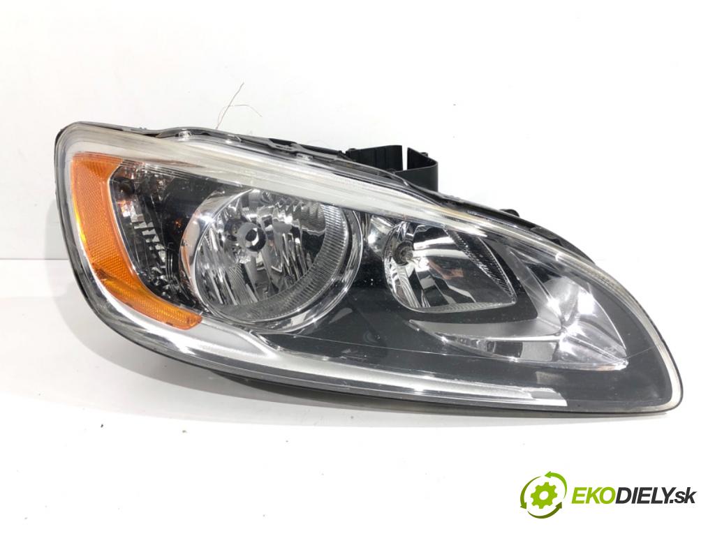 VOLVO V60 I Kombi 2014 133 kW D4 1969 Svetlomet pravy predný 