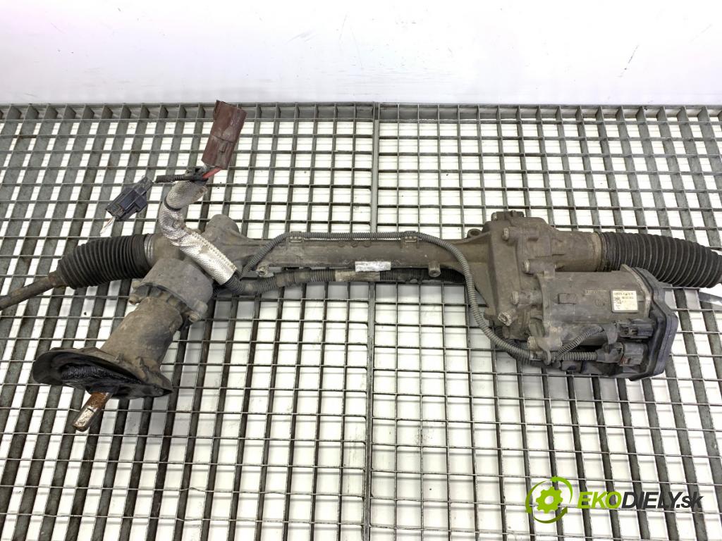 VOLVO V60 I Kombi 2014 133 kW D4 1969 řízení P31429677 (Řízení)