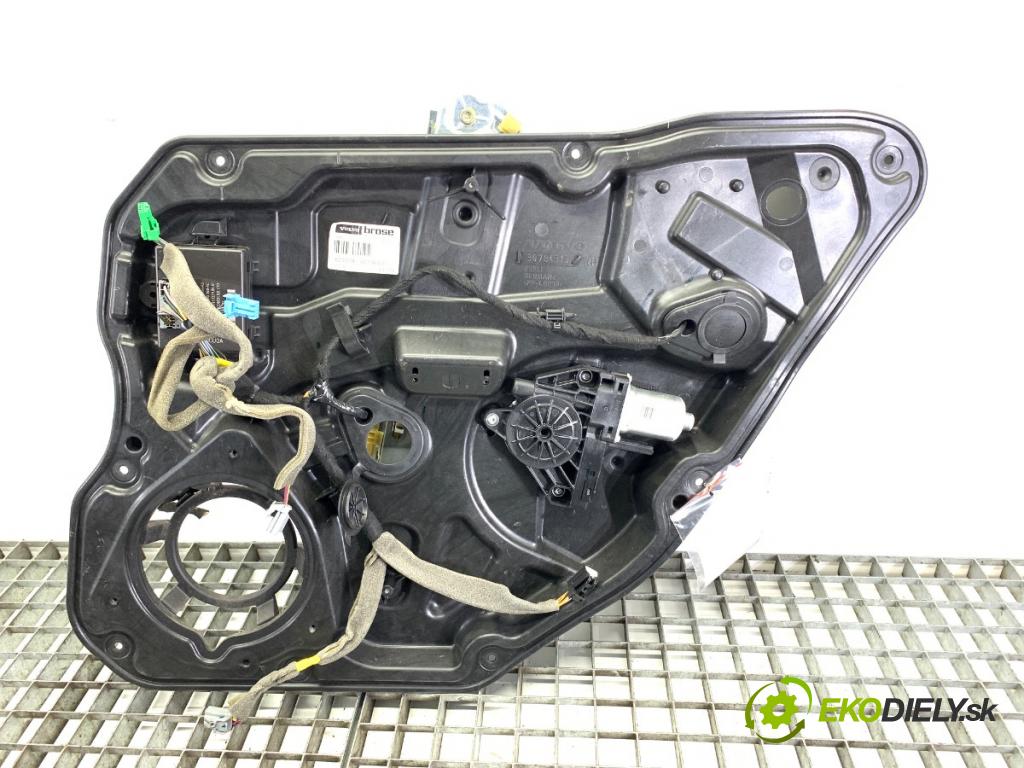 VOLVO V60 I Kombi 2014 133 kW D4 1969 mechanismus okna pravý zadní část 966265-102