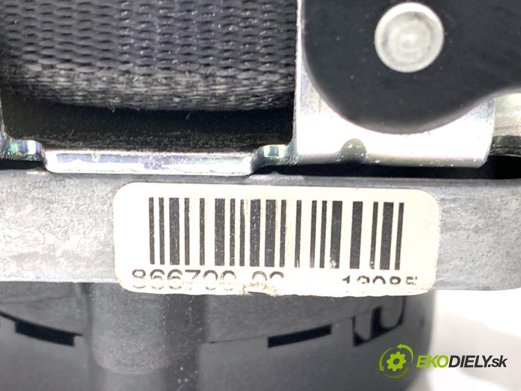 VOLVO V60 I Kombi 2014 133 kW D4 1969 držák bezpečnost levý přední část 616155800