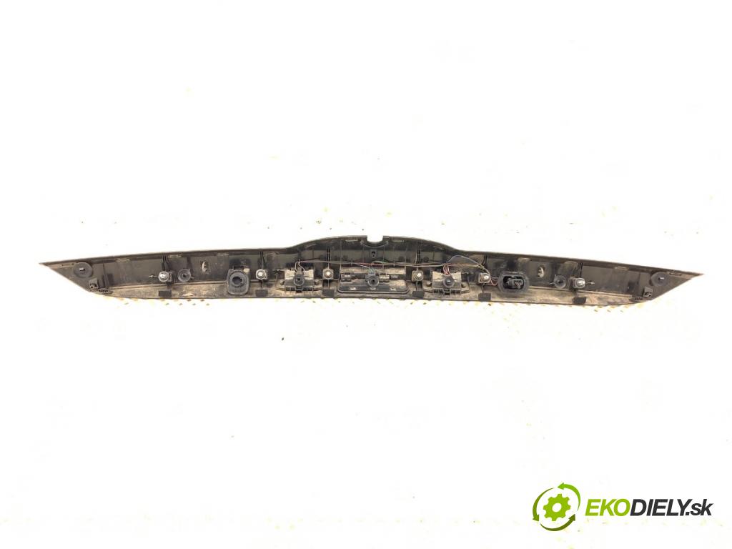 VOLVO V60 I Kombi 2014 133 kW D4 1969 lišta dveří zadní část  (Lišta)