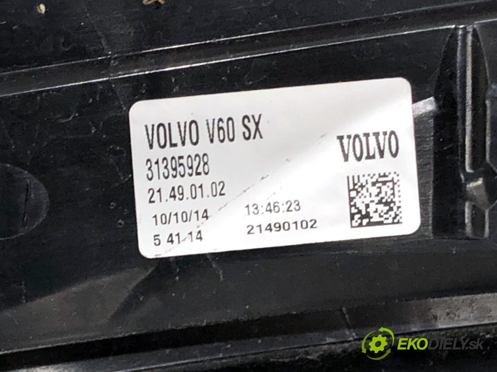 VOLVO V60 I Kombi 2014 133 kW D4 1969 světlo levý zadní část 31395928