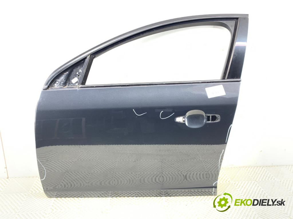 VOLVO V60 I Kombi 2014 133 kW D4 1969 Dvere ľavy predný 