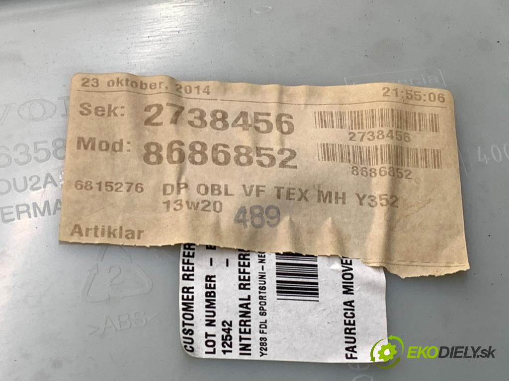 VOLVO V60 I Kombi 2014 133 kW D4 1969 čalúnenie Dvere ľavy predný