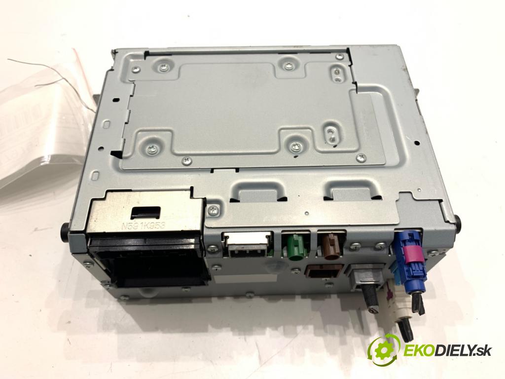 VOLVO V60 I Kombi 2014 133 kW D4 1969 RADIO 31421873AA (Audio zariadenie)