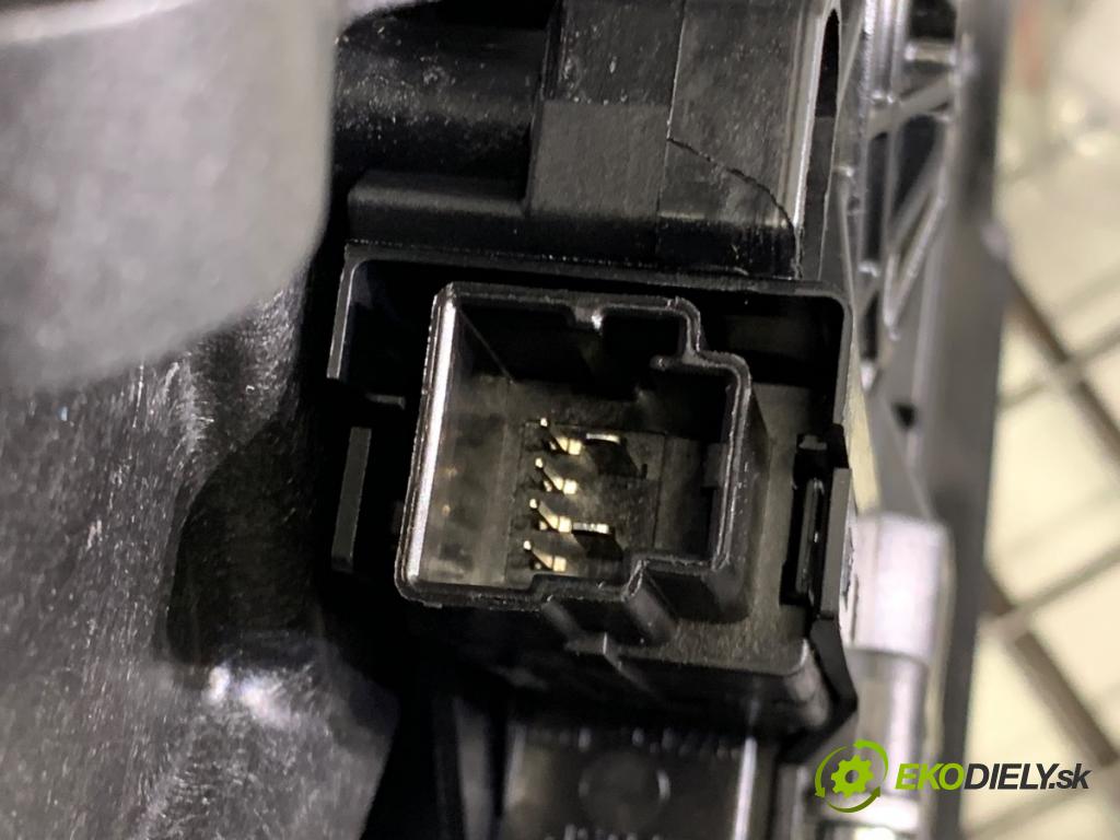 VOLVO V60 I Kombi 2014 133 kW D4 1969 mechanismus okna pravý přední část 966269-103