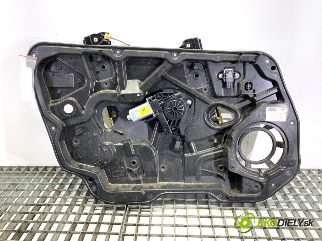 VOLVO V60 I Kombi 2014 133 kW D4 1969 mechanismus okna levý přední část 966268-103