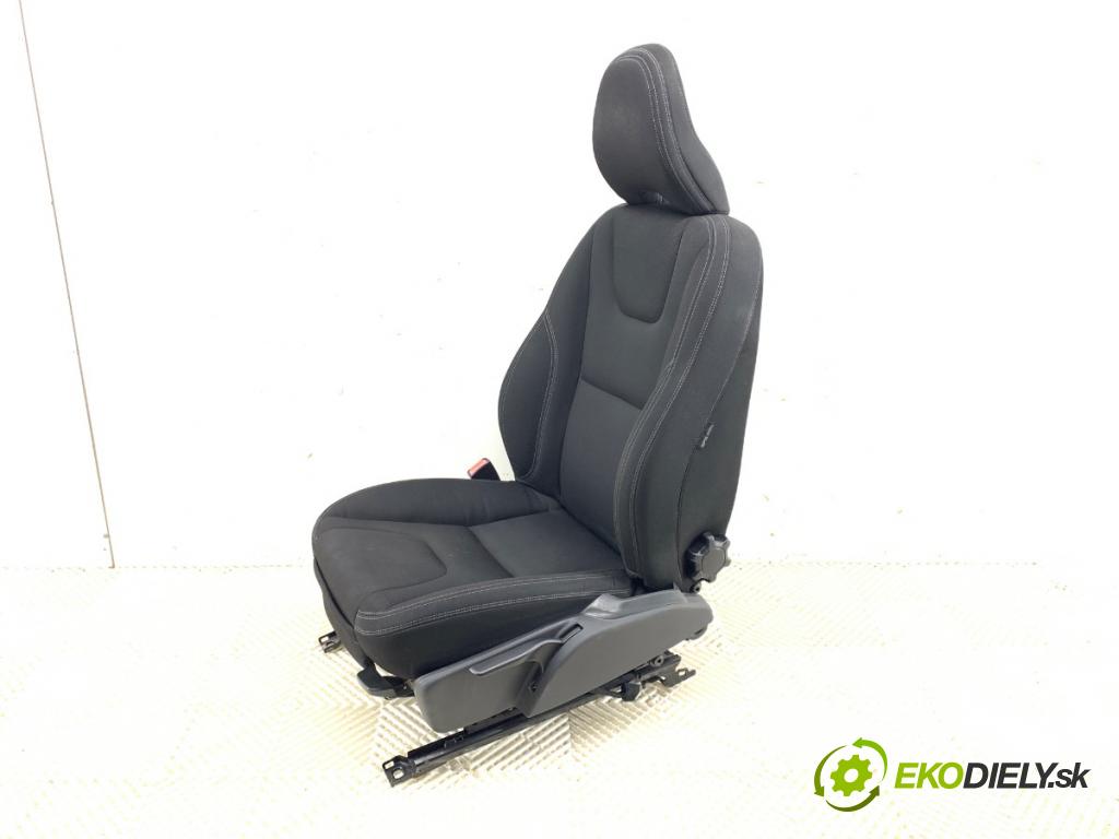 VOLVO V60 I Kombi 2014 133 kW D4 1969 Sedadlo ľavy predný