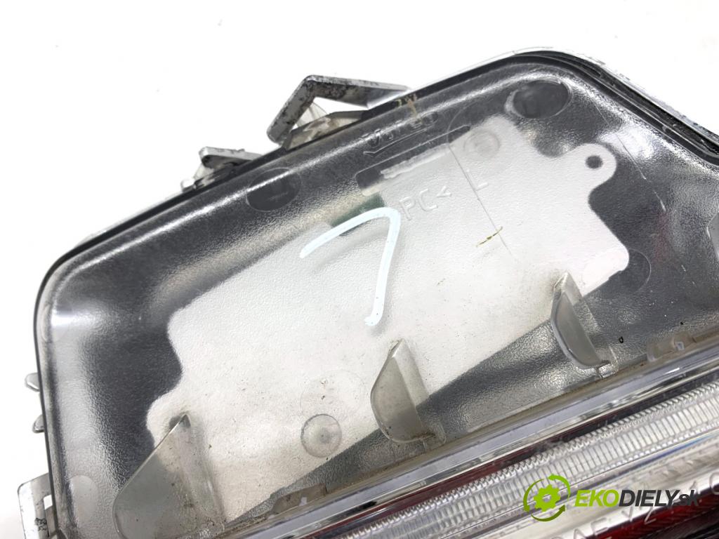 VOLVO V60 I Kombi 2014 133 kW D4 1969 světlo DRL: levý přední část 89209139