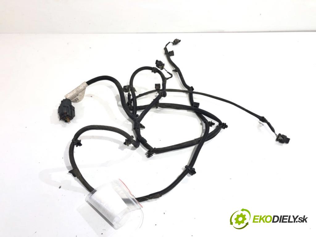 VOLVO V60 I Kombi 2014 133 kW D4 1969 káblovačka PDC zadní část 31376420