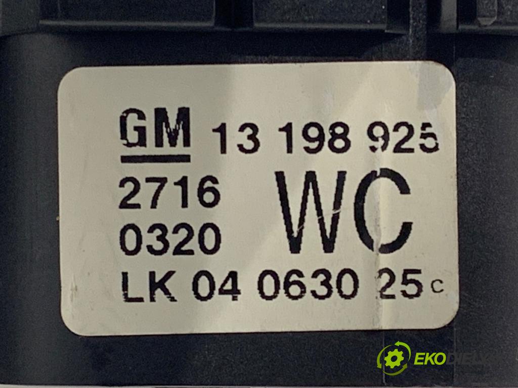 OPEL ASTRA H Kombi 2006 66 kW 1.4 (L35) 1364 spínač světel 13198925