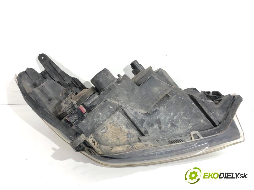 OPEL ASTRA H Kombi 2006 66 kW 1.4 (L35) 1364 světlomet levý přední část 24451032