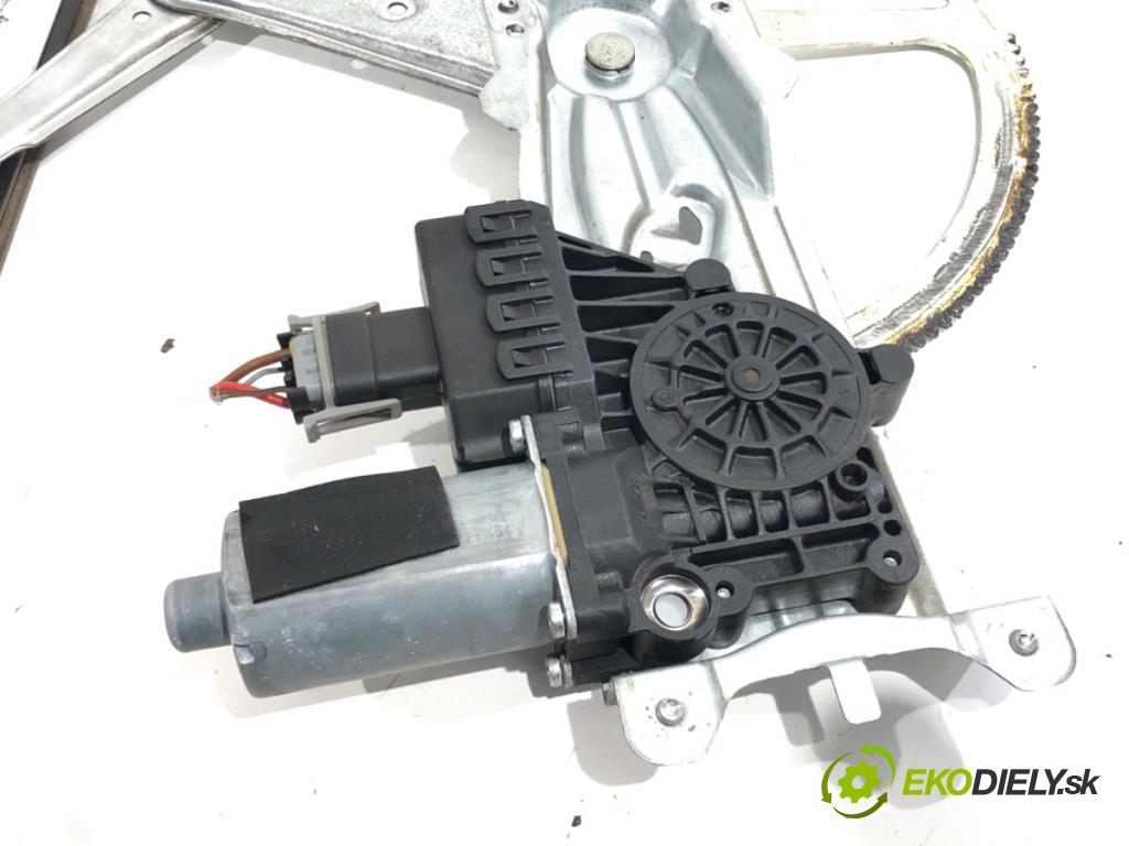 OPEL ASTRA H Kombi 2006 66 kW 1.4 (L35) 1364 mechanismus okna levý přední část 13101480LH