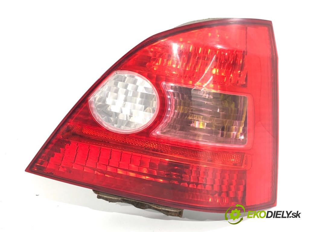 HONDA CIVIC VII liftback 2001 66 kW 1.4 iS (EP1) 1396 Svetlo pravy zad 