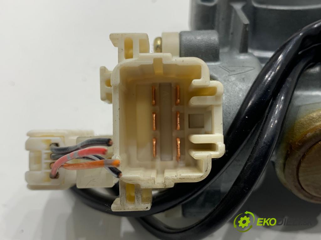 DAIHATSU CUORE VI liftback 2004 43 kW 1.0 989 spinačka  (Spínacia skrinka)