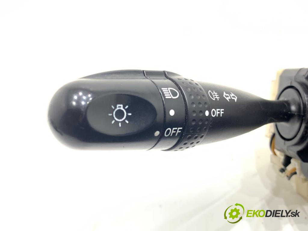 DAIHATSU CUORE VI liftback 2004 43 kW 1.0 989 Prepínač kombinovaný  (Prepínacie páčky pod volantom)