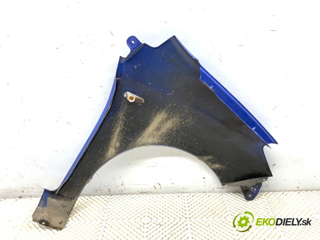 DAIHATSU CUORE VI liftback 2004 43 kW 1.0 989 Blatník ľavy predný