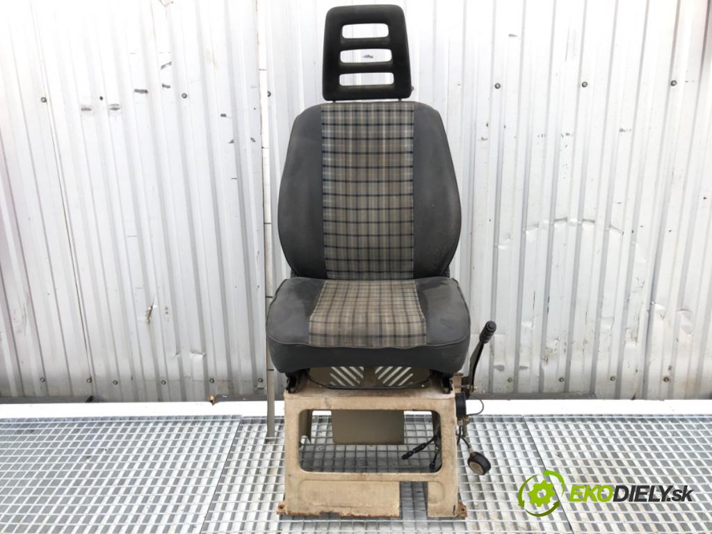 FIAT DUCATO I Platforma / podwozie 1993 70 kW 2.5 TD 2500 Sedadlo ľavy predný 