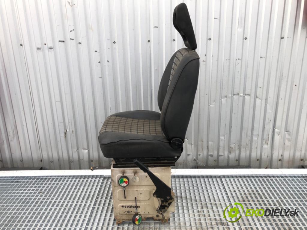 FIAT DUCATO I Platforma / podwozie 1993 70 kW 2.5 TD 2500 Sedadlo ľavy predný