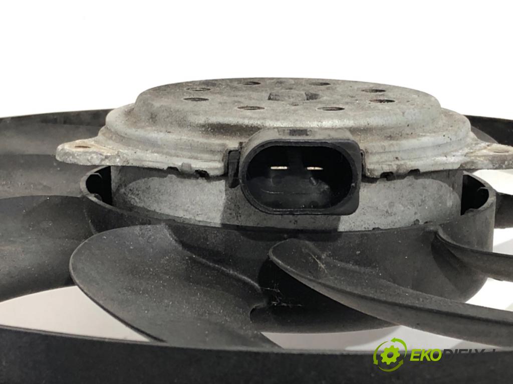 AUDI A6 C7 sedan 2013 150 kW 3.0 TDI quattro 2967 ventilátor klimatizace 993454J-C (Ventilátor chladiče klimatizace)