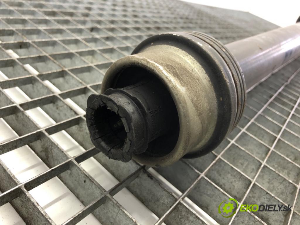 AUDI A6 C7 sedan 2013 150 kW 3.0 TDI quattro 2967 Kardaň, hriadeľ hnací zad 4G0521101F (Kardaňový hriadeľ)