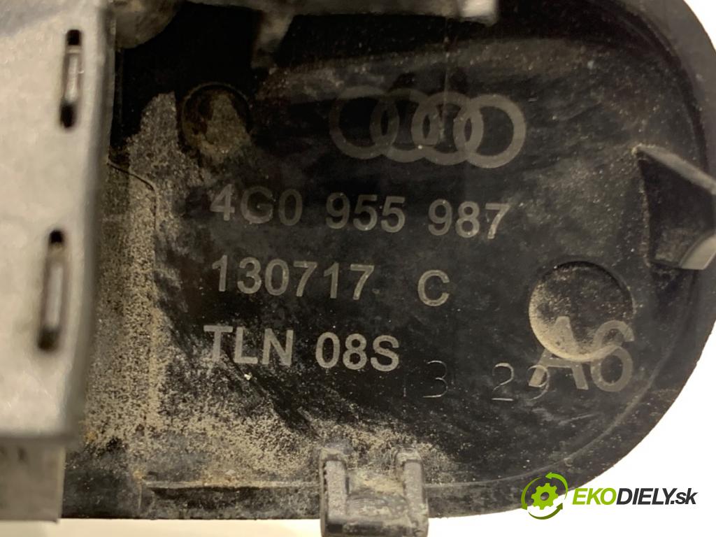 AUDI A6 C7 sedan 2013 150 kW 3.0 TDI quattro 2967 ostřikovače ostřikovačů 4G0955987