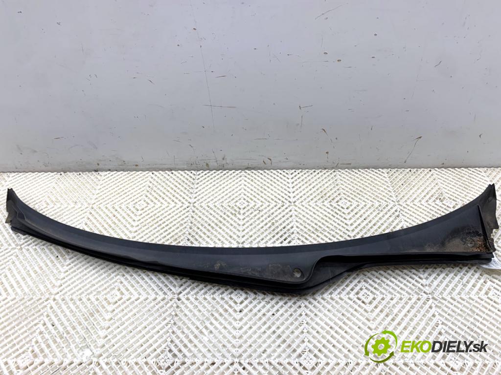 AUDI A6 C7 sedan 2013 150 kW 3.0 TDI quattro 2967 Torpédo, plast pod čelné okno 4G1819403B (Torpédo (plast pod čelným sklom))