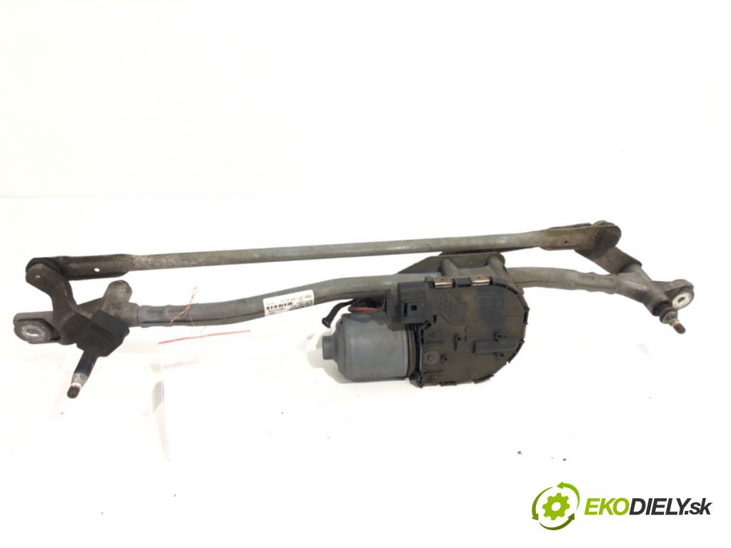 AUDI A6 C7 sedan 2013 150 kW 3.0 TDI quattro 2967 Mechanizmus stieračov predný 4G1955023A (Motorček stieračov predný)