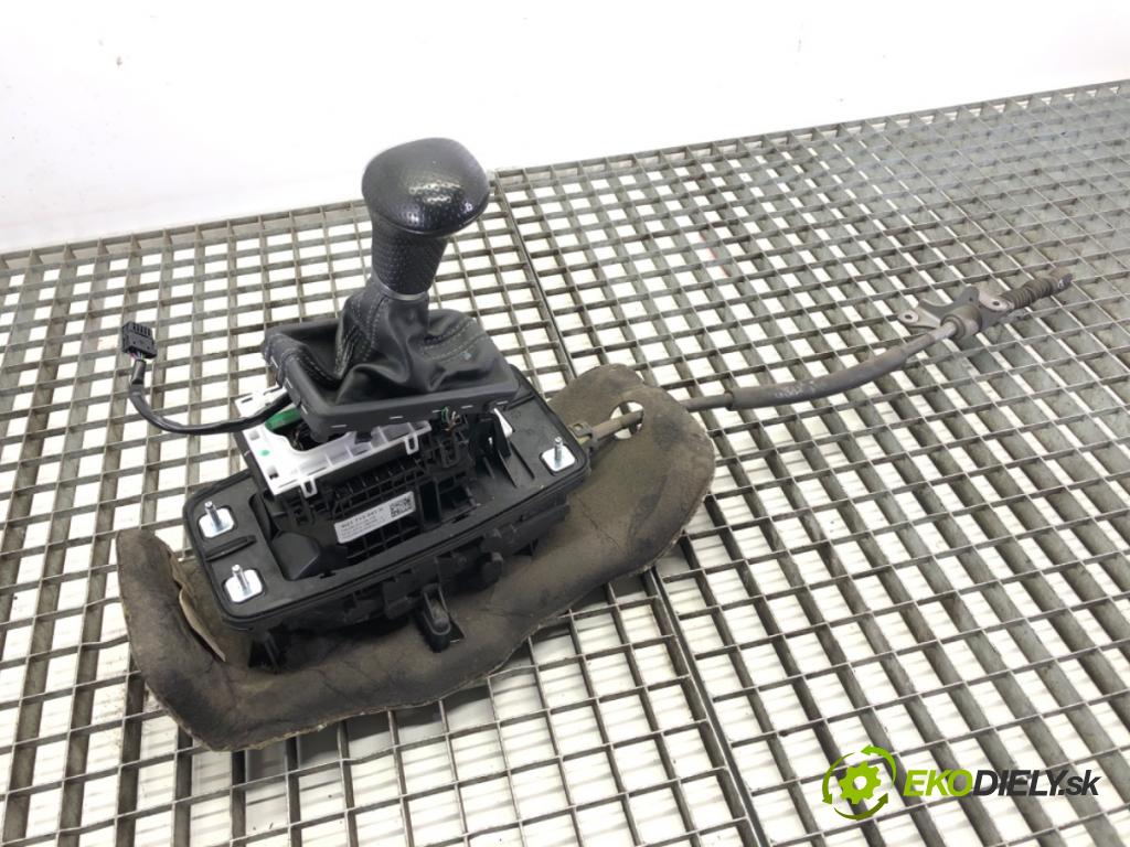 AUDI A6 C7 sedan 2013 150 kW 3.0 TDI quattro 2967 Kulisa 4G1713041K (Rýchlostná páka (kulisa))