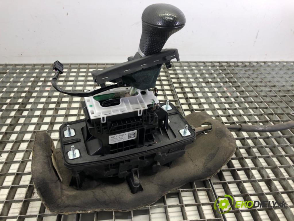 AUDI A6 C7 sedan 2013 150 kW 3.0 TDI quattro 2967 kulisa 4G1713041K (Řadicí páka (kulisa) )