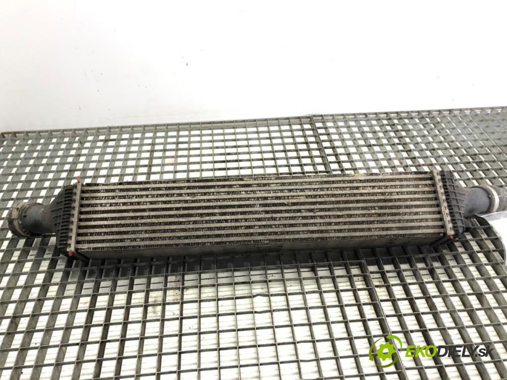 AUDI A6 C7 sedan 2013 150 kW 3.0 TDI quattro 2967 intercooler 8K0145805R (Intercooler (chladič stlačeného vzduchu))