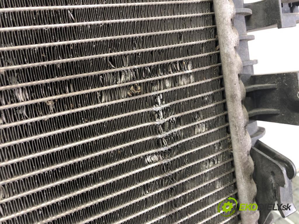 AUDI A6 C7 sedan 2013 150 kW 3.0 TDI quattro 2967 chladič vody 8K0121251AL (Vodní chladič)