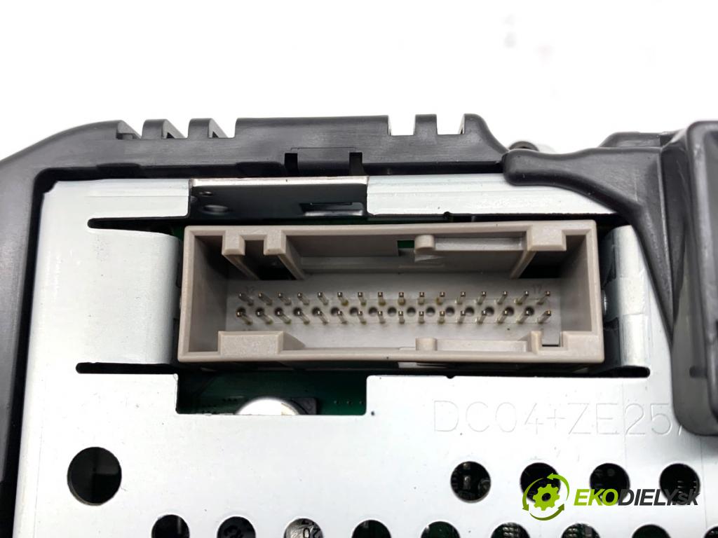 AUDI A6 C7 sedan 2013 150 kW 3.0 TDI quattro 2967 Prístrojovka 4G8920933B (Prístrojová doska)